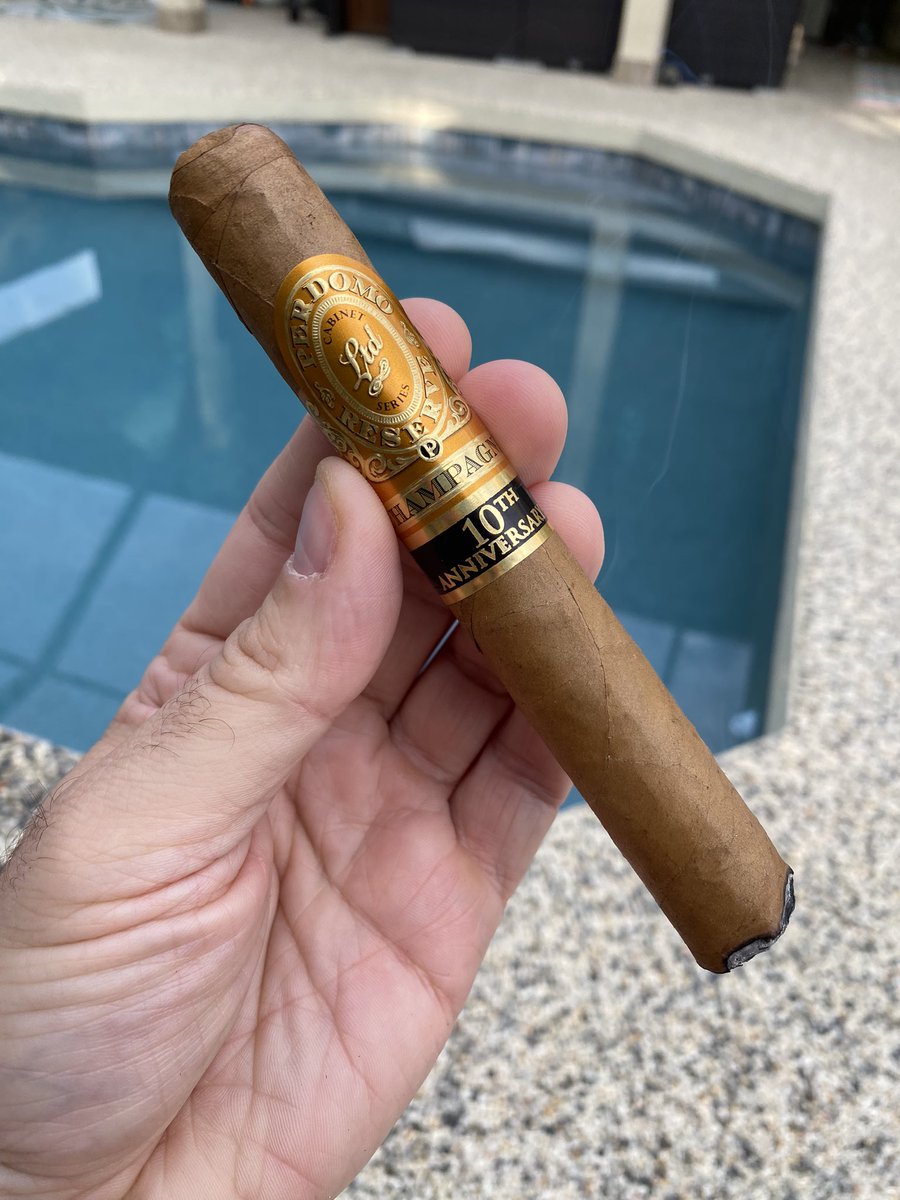 AlexZ625 tweet media