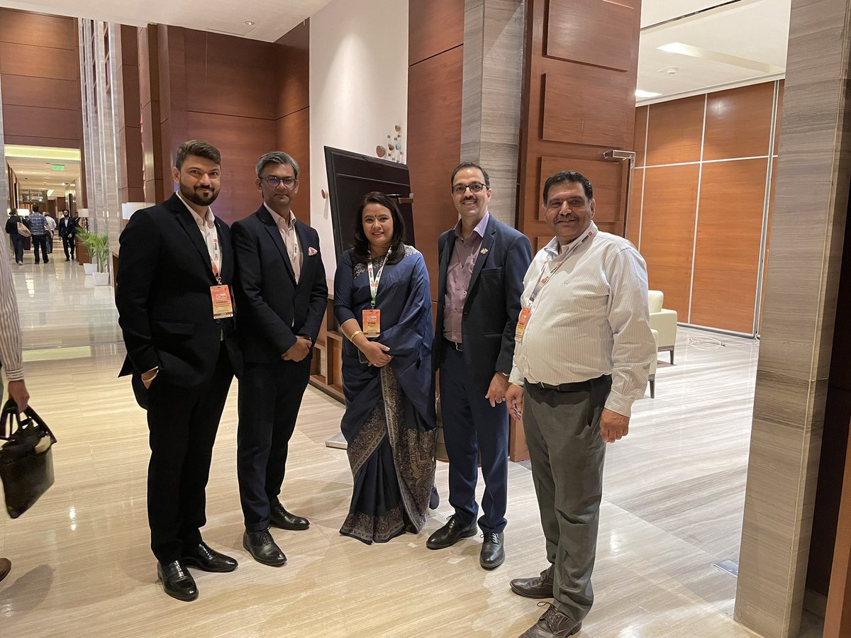 RSharmaCanada's tweet photo. Wonderful to meet @ChefAditiMadan behind the #momomami and hear from her about the opportunity to feed healthy food to people and generate employment along the way during #tieconchd 2023 event. Good to learn about her strong 🇨🇦 links. https://t.co/PaMZ6dKGdC
