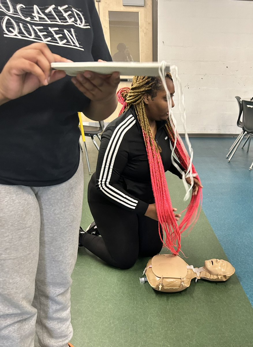 JCMCougars's tweet image. Big thanks to Nurse Mills for providing CPR Training to some of our seniors. #ReadyGrad #Classof2023 @RamonicaD @ap_baker1