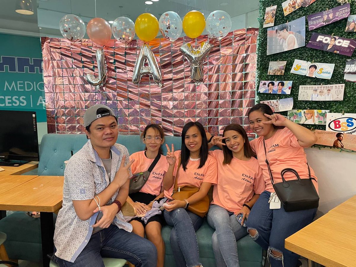 engenes_home's tweet photo. Feeling grateful for all the ENGENEs who came out to make One Jayful Day a huge success! Thank you for celebrating Jay's birthday with us🧡

#ONEJAYFULDAYWITHENGENE #ENHYPEN_JAY https://t.co/gtezoEWSff
