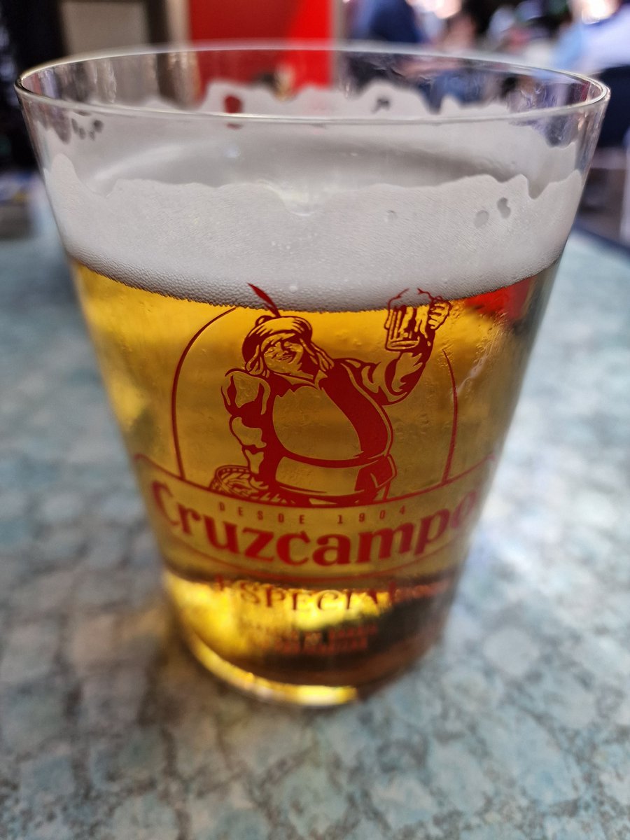 ruesgatriana's tweet photo. @clickdelbar @Cruzcampo @LaPenultimaA @Juanmivegar @locodelcolor @sultantrianero @bartaquilla @BarCandelaria1 Estoy contigo... 😜🍺
#Chipionacity https://t.co/VvAuvnB1dR