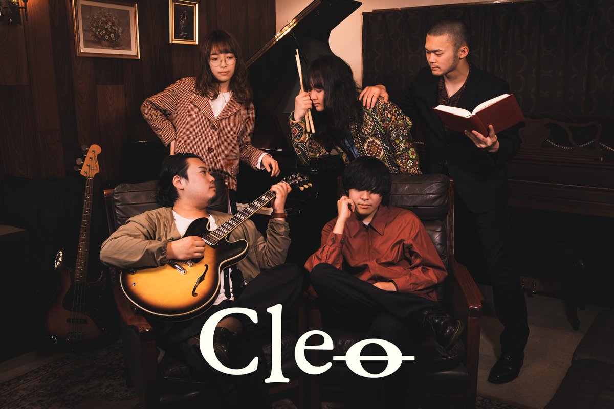 _Cleo_band_'s tweet photo. 【ご報告】

5月からサポートメンバーとして、

key. 蘭珠（from 娯楽@goraku_band ）
Ba. ふだち
Dr. おと
（from 天国注射@Tengokuchusha ）

を迎えて活動を開始いたします。

それに伴い、アーティスト写真を公開致します。

※諸事情により、ブッキング受付は基本水土のみとなります。 https://t.co/0O7LreyYkj