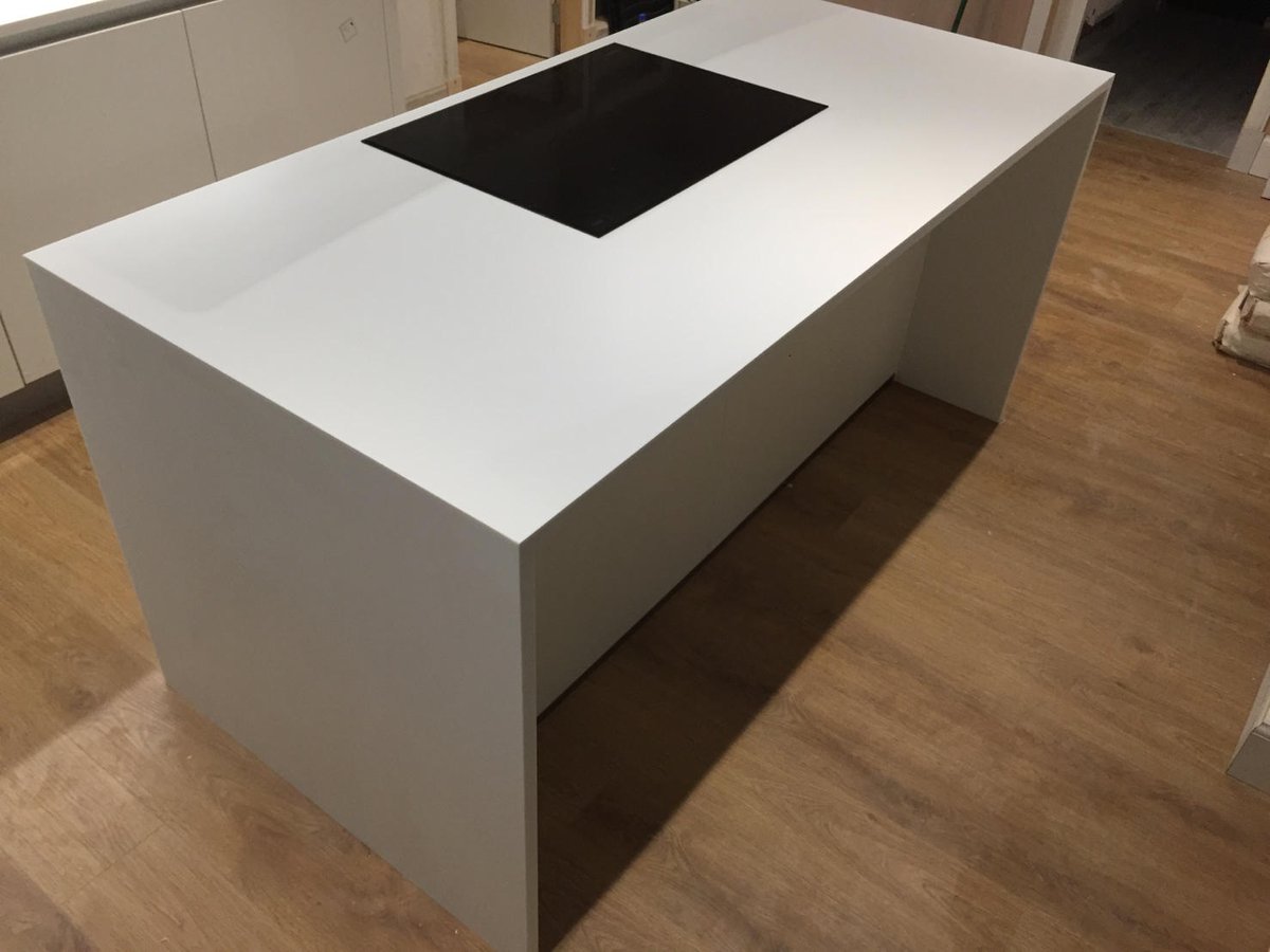 We have a "Pure White" promotion! ⬜ 

Not sure if Pure White is right for your project? We offer samples!

For more information on this promotion, please contact our office directly 🤳 

#Tristone #Acrylicsolidsurfaces #InteriorDesign #SolidSurface #WhiteSurfaces