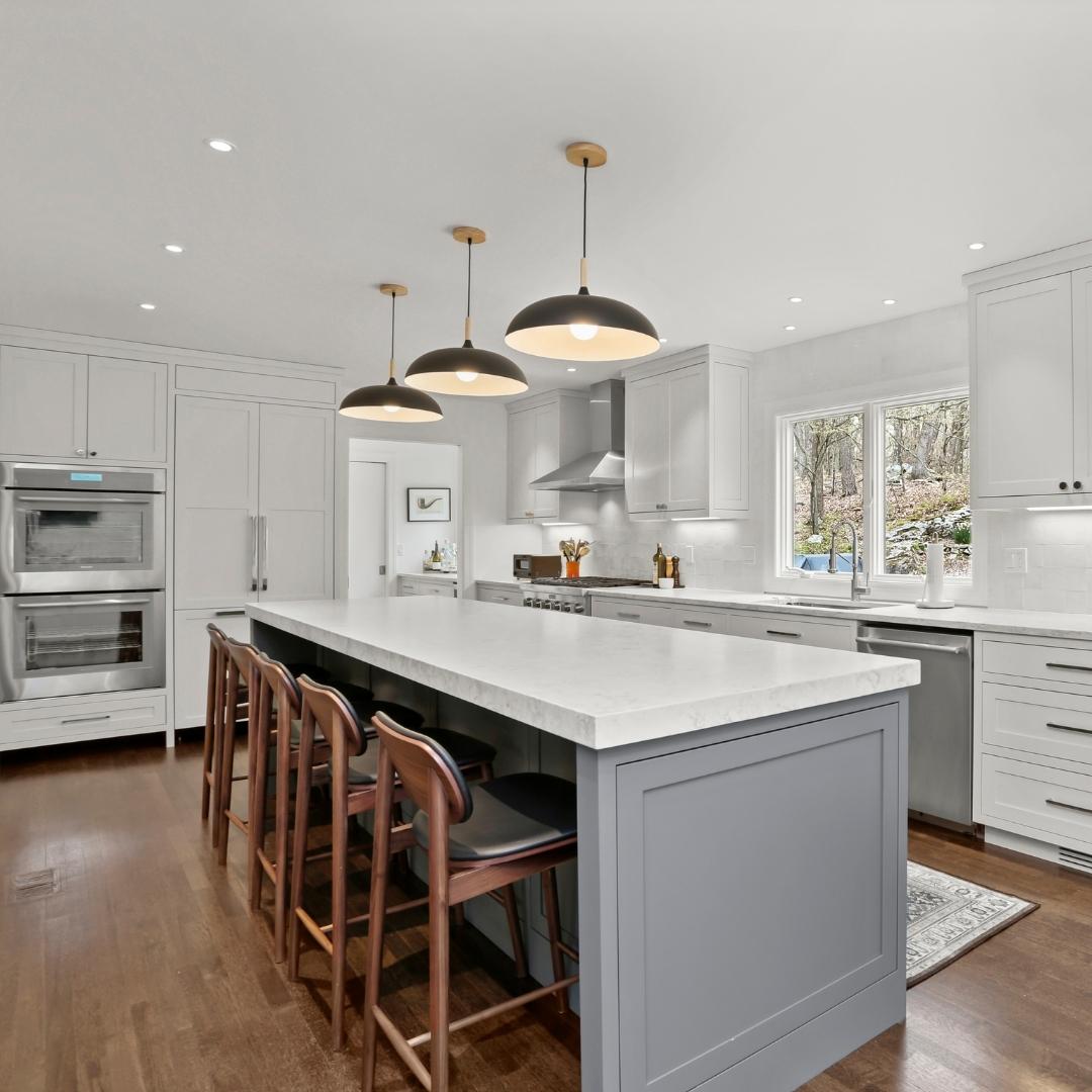 co_raney's tweet image. OPEN HOUSE // Join us at this picture-perfect colonial home this weekend in Weston, CT. 

Saturday, 4/29 from 12-2pm
Sunday, 4/30 from 1-3pm

#openhouse #westonct #fairfieldcountyrealestate #coldwellbanker #exceptionalexperiences #cindyraneyandteam