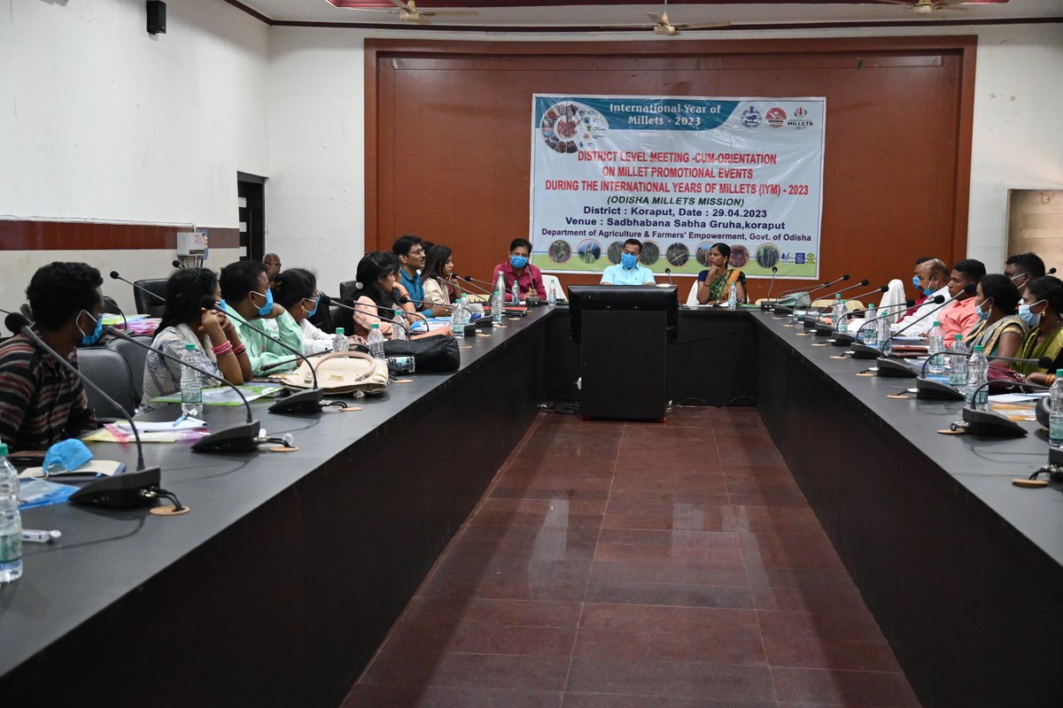 KoraputMillets's tweet photo. District Level meeting -cum-orientation on millet promotional events was organized today for celebrating International Year of Millets under the chairmanship of Chief Development Officer, Zilla Parishad, Koraput.@KoraputDrda @dmkoraput @CDAO_Koraput https://t.co/s55NcftB76