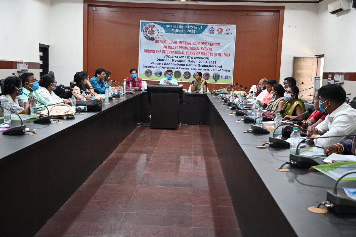 KoraputMillets's tweet photo. District Level meeting -cum-orientation on millet promotional events was organized today for celebrating International Year of Millets under the chairmanship of Chief Development Officer, Zilla Parishad, Koraput.@KoraputDrda @dmkoraput @CDAO_Koraput https://t.co/s55NcftB76