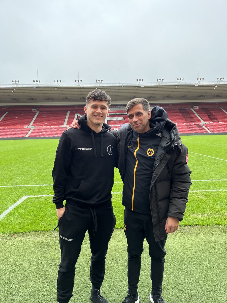Darren Ryan (@darrenryan11) on Twitter photo Great catching up with <a href="/ryangiles7/">Ryan Giles</a> today <a href="/Boro/">Middlesbrough FC</a> watching <a href="/WolvesAcademy/">Wolves Academy</a> U18’s topman Great catching up with <a href="/ryangiles7/">Ryan Giles</a> today <a href="/Boro/">Middlesbrough FC</a> watching <a href="/WolvesAcademy/">Wolves Academy</a> U18’s topman