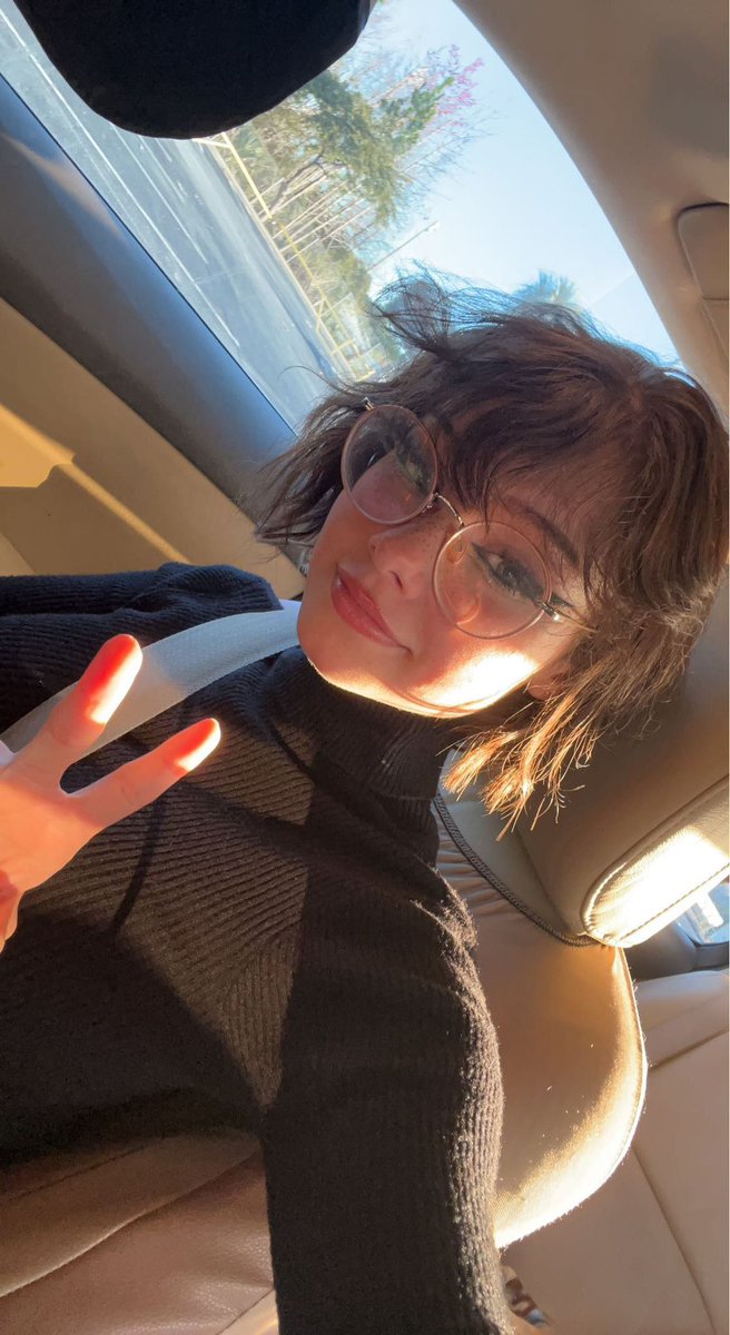 oriole___'s tweet image. I am now an adult!🥳