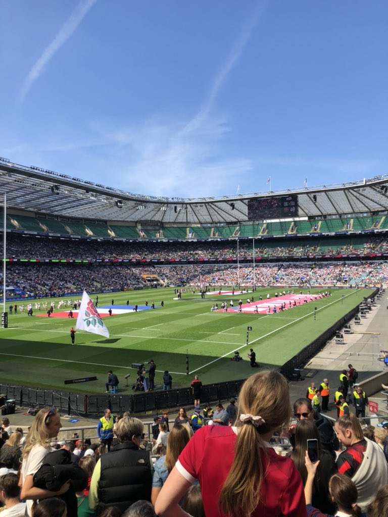 Sarah Russell ❤️🌈 tweet media