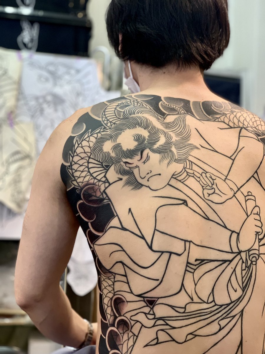 ええ感じ
#名古屋 #刺青 #和彫り #大須 #名古屋刺青 #大須刺青 #彫ぎん #雲龍九郎 #背中刺青