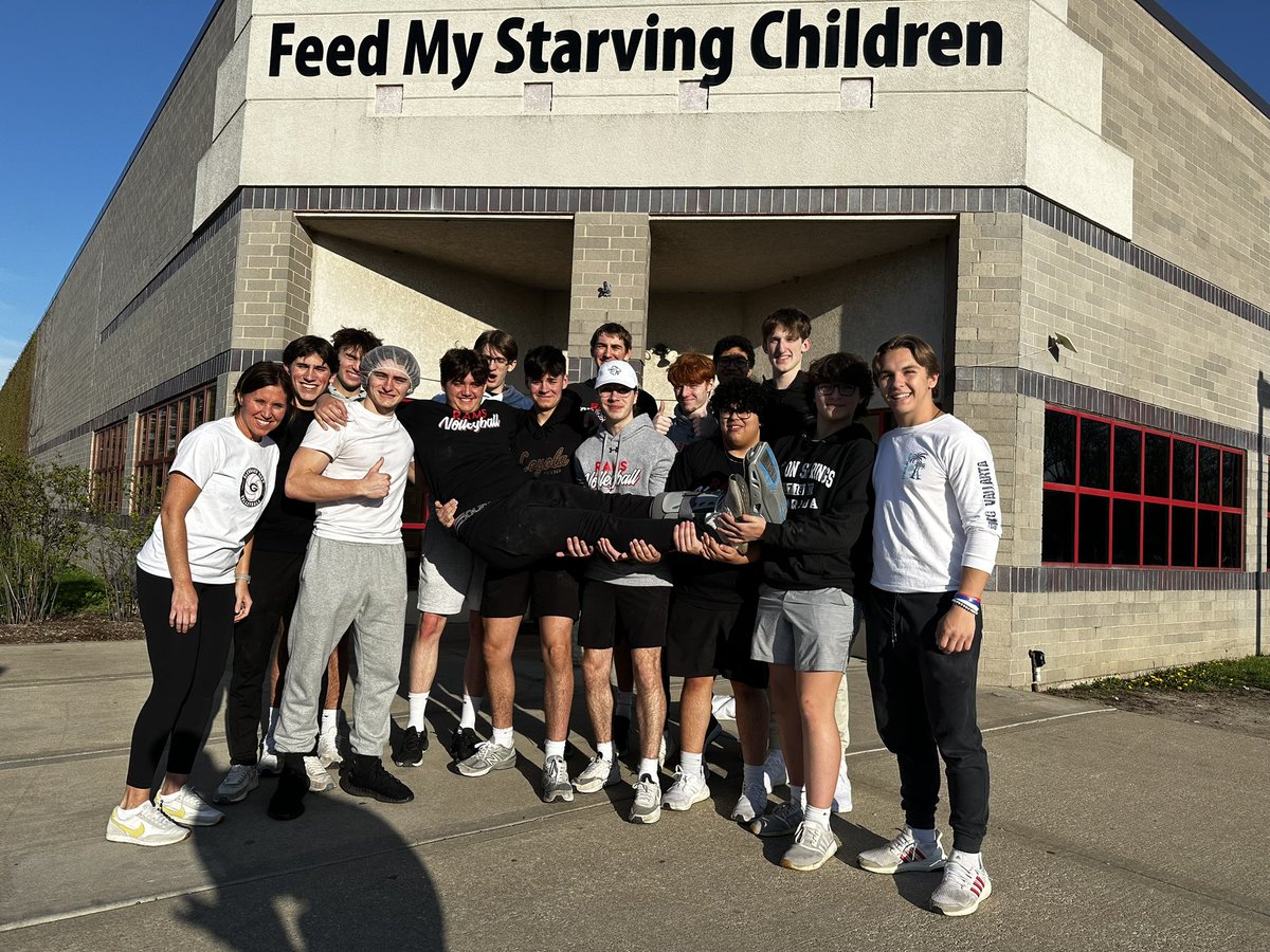 Glenbard East Girls Soccer (@geramssoccer) on Twitter photo Thank you to Girls Soccer and Boys Volleyball for a fun night helping others! <a href="/GERamsSoccer/">Glenbard East Girls Soccer</a> Thank you to Girls Soccer and Boys Volleyball for a fun night helping others! <a href="/GERamsSoccer/">Glenbard East Girls Soccer</a>