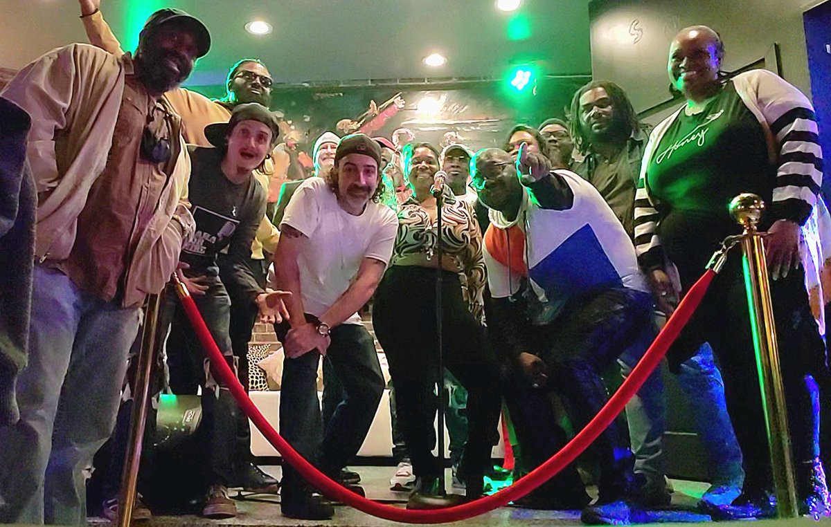 themikesalvi's tweet photo. Chester, PA. You're wild. I like it. @FgRevJones I appreciate you dammit
#laughwithus #justhavefun #hahaforhire #goldsalvishow #madeyoulaugh #thecomedyverse #comedy #standupcomedy #philly #phillycomedy https://t.co/MSILzAIDhA
