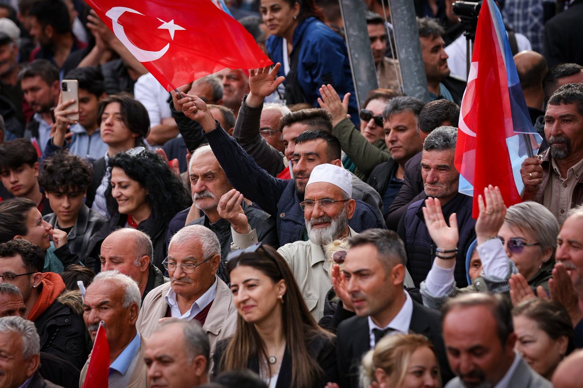 ArsivUnutmaz's tweet photo. Kemal Kılıçdaroğlu'nun Nevşehir'deki mitingine giden Ahmet Yılmaz (73), Karasoku Camii İmamı Seyfullah Eker tarafından tehdit edildi.

Bu tehditler unutulmayacak. https://t.co/be3aVMzOeV