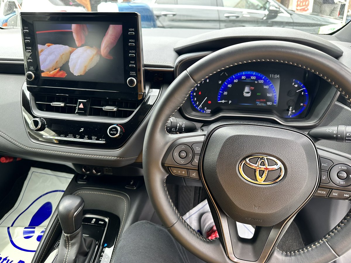 car_stage's tweet photo. 🔥新在庫車🔥
R3年式！カローラツーリング！極上車！25250km！車検付き！フルモデリスタエアロ！ハンドルヒーター！シートヒーター！シートクーラー！本革ハーフレザー！
質問等ございましたらDM等宜しくお願い致します！#カローラツーリング #車売ります #車買います #カーステージ心 https://t.co/trMlgV33Gt