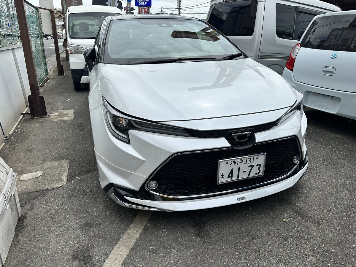 car_stage's tweet photo. 🔥新在庫車🔥
R3年式！カローラツーリング！極上車！25250km！車検付き！フルモデリスタエアロ！ハンドルヒーター！シートヒーター！シートクーラー！本革ハーフレザー！
質問等ございましたらDM等宜しくお願い致します！#カローラツーリング #車売ります #車買います #カーステージ心 https://t.co/trMlgV33Gt