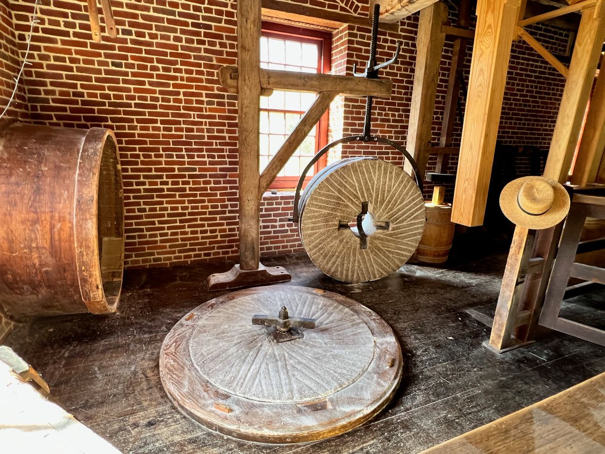 fairfaxparks's tweet photo. Do you know a young engineer-to-be? Colvin Run Mill is hosting 'Engineering Then and Now' on Saturday, May 20. 
Tour the mill, build STEM projects, talk with an "engineer from 1810", and with modern-day engineers.
Register online for a fun engineering day: https://t.co/9Kmawwf9y4 https://t.co/XY2KAbA1Xf