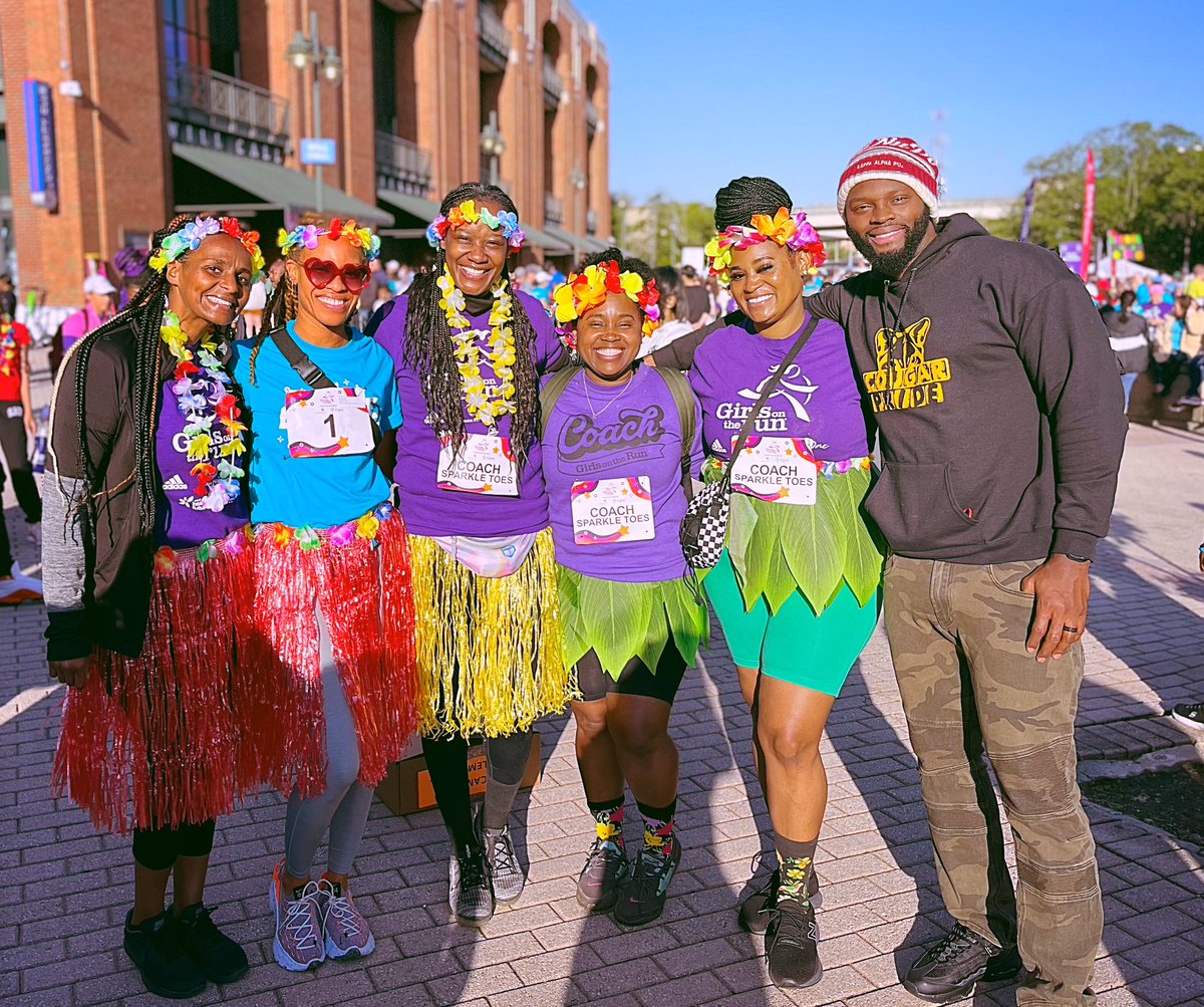 ADNspire's tweet photo. Let’s goooo @CampbellES_FCS @GOTR_ATL @FultonCoSchools Our team is ready to rock the run this morning. @DeShuntaAdams #EDavis #ADavis #Tesfai #ETerrell https://t.co/hcp20zx6AZ