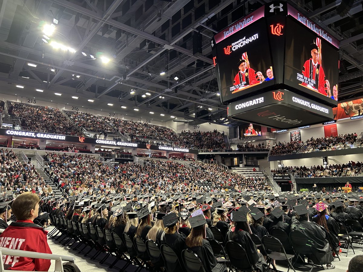 PeteGemmer's tweet image. Fifth-Third Arena is packed for Commencement. Congratulations to all the new graduates! A day to remember forever! #UCGrad23 #UCBA ⁦@uofcincy⁩