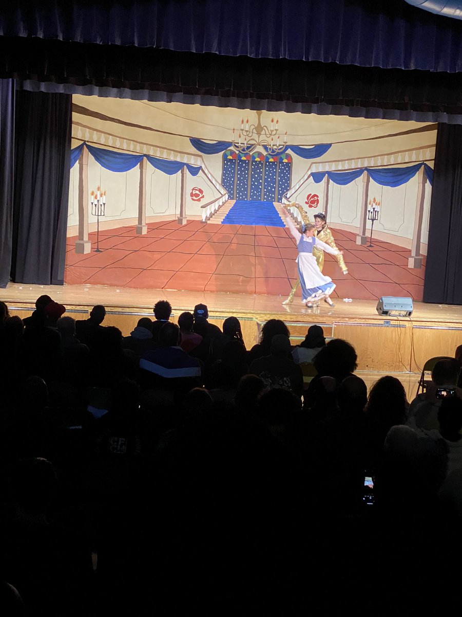 The Parker Theatre performance of Beauty &amp; The Beast was incredible. I’m always in awe of these students. They worked so incredibly hard and it definitely showed! <a href="/ParkerJrHigh/">Parker Junior High</a> <a href="/Flossmoor161/">Flossmoor161</a> #d161learns