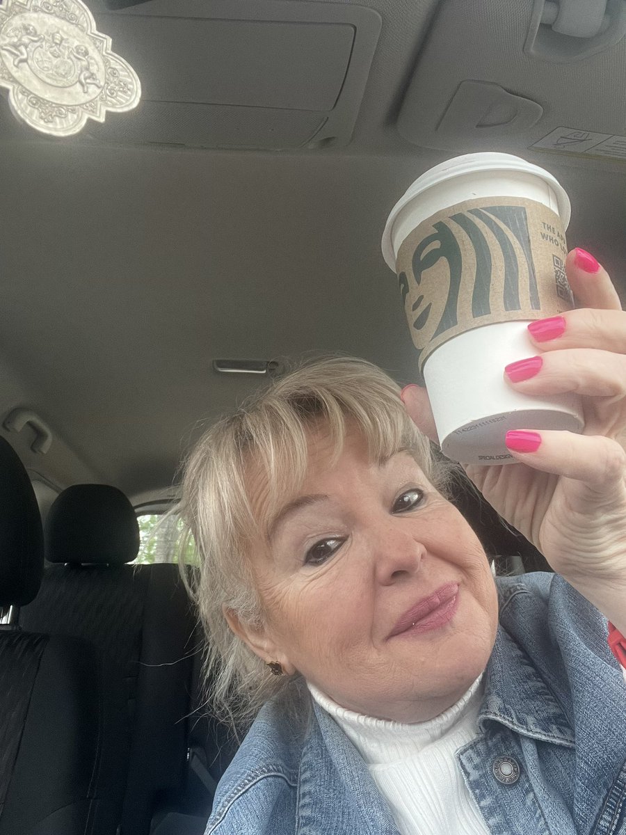 ceciliamewa's tweet image. Let’s get energy for our second round of AP Saturday Tutorial, this time at #BusseyNation #Passingthetest #EducationMatters #HablamosEspañol #SeSePuede @Bussey_Owlets @sachsemustangs @GISDWorldLang