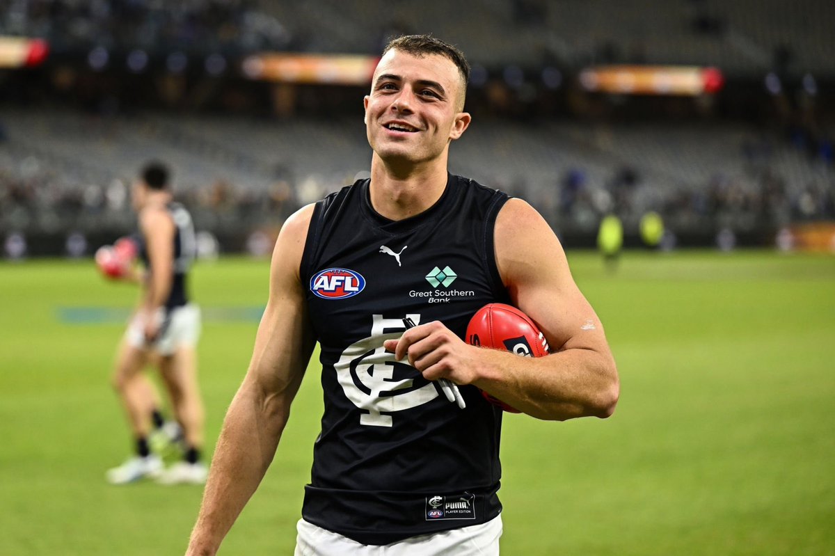 BluesFooty's tweet image. Alex Cincotta in game 2️⃣

- 17 disposals (82% efficiency)
- 6 tackles
- 4 marks
- 16 pressure acts
- 3 inside 50s
- 3 score involvements 

👏🔵