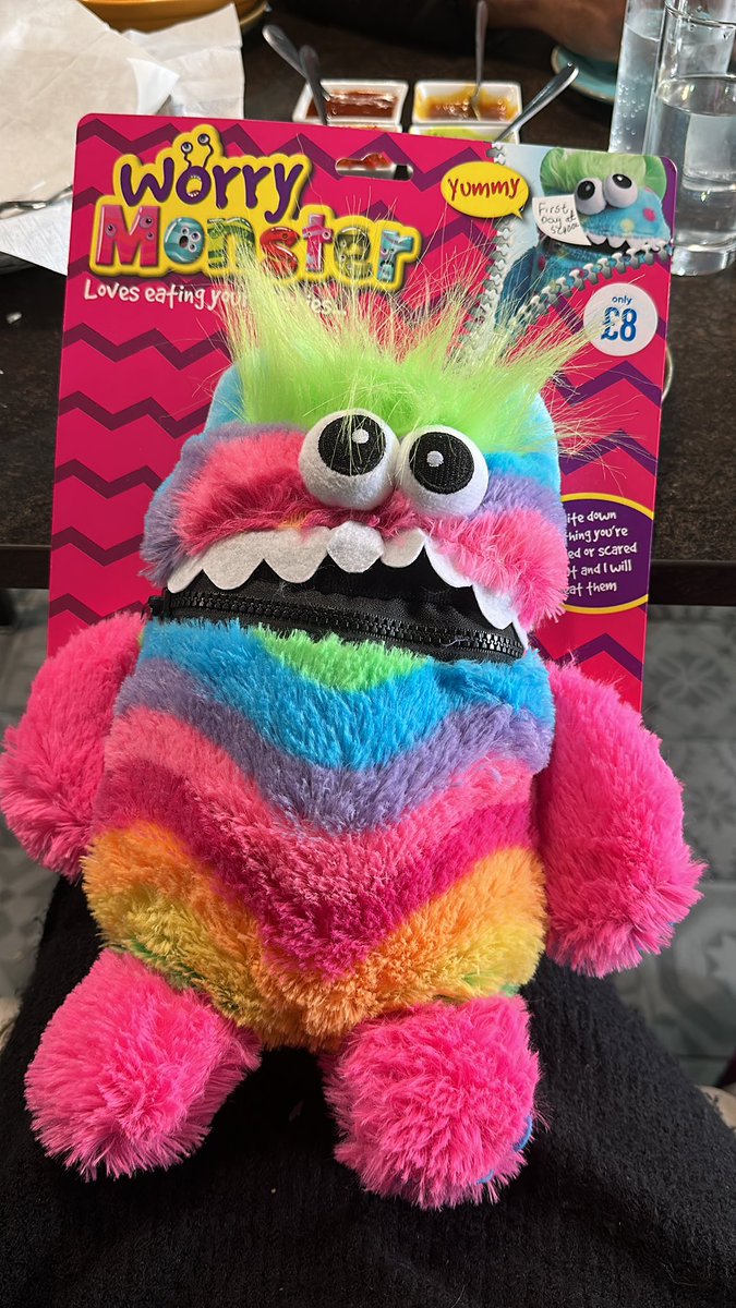 _MrsHanif's tweet photo. Found this worry monster at The Works and I absolutely love it! Got it for my little one so she can draw/write any of her worries and feed it to the monster. Think Iโm going to get one for my class in September๐ #worrymonster #childrensmentalhealth https://t.co/Co00Zn4V2V
