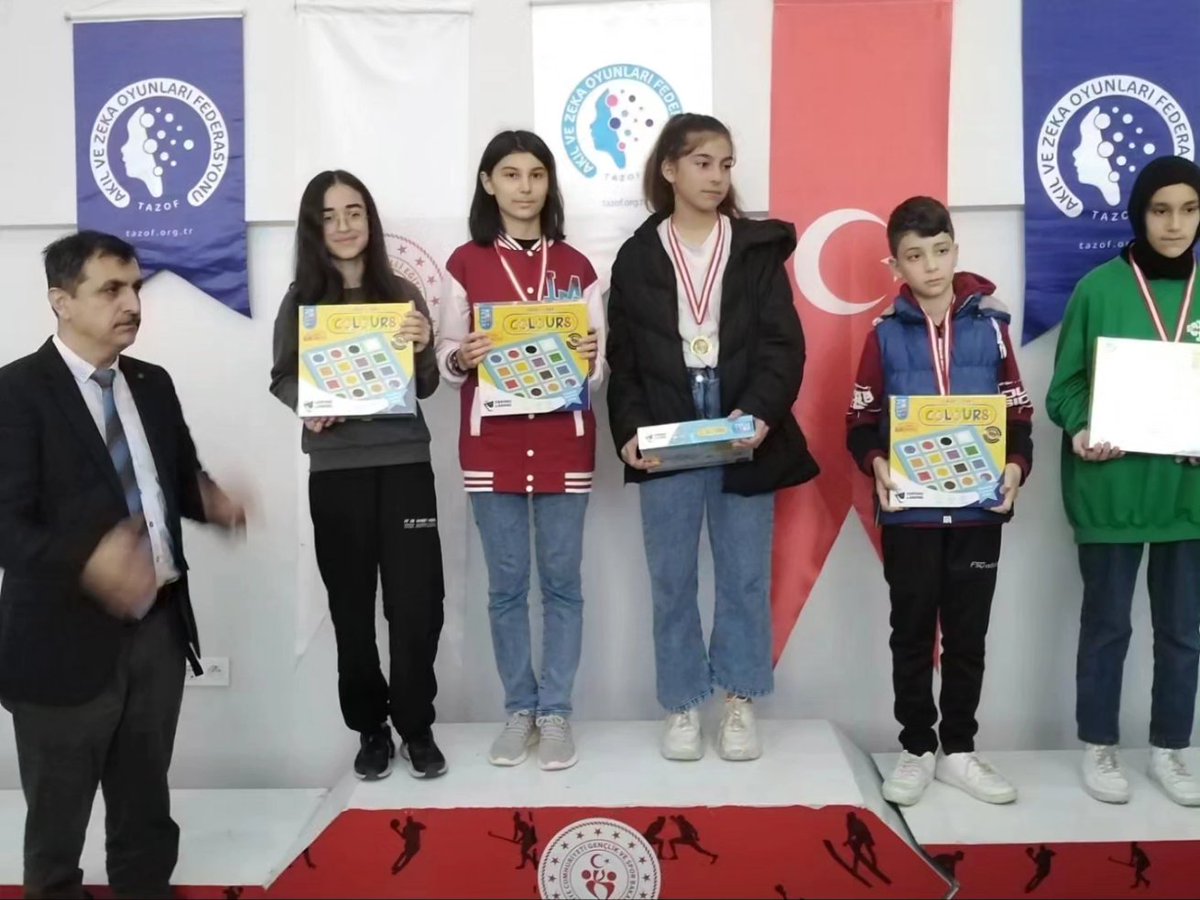 İlimizde yapılan Akıl ve Zeka Oyunları yarışmasında İlçemiz Mehmet Akif Ersoy İlkokulundan Salih Çakır,Küre oyununda il ikincisi, QBitz oyununda Kübra Eslem Dadaşoğlu il üçüncüsü, Gaziosmanpaşa Ortaokulundan Şüheda Bayramoğlu Kulami oyununda il birincisi oldu.  <a href="/samsunmem/">Samsun İl Milli Eğitim Müdürlüğü</a>