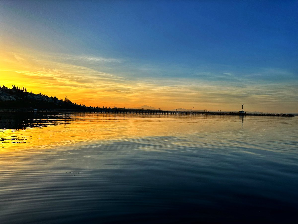 Sunrise over #whiterockbc.