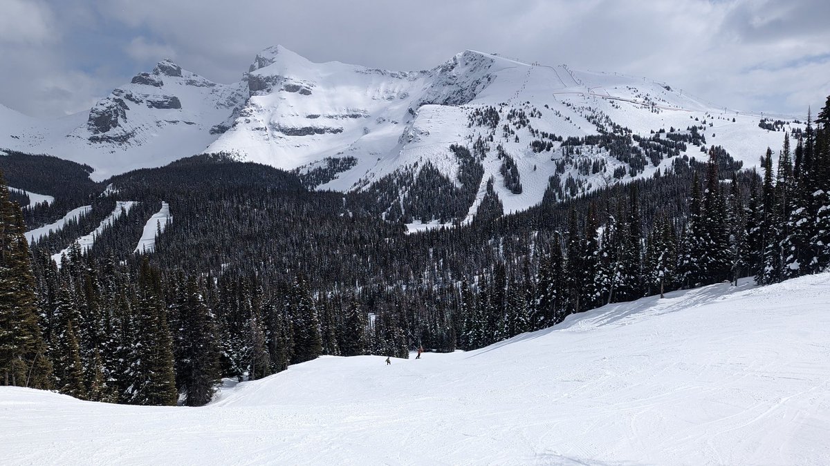 jbrry's tweet photo. Sunshine Village April 2023 https://t.co/c4xVEoySzb
