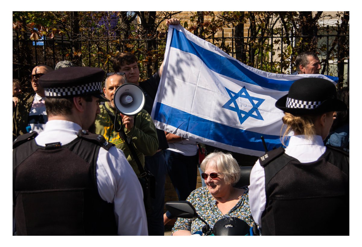 Shootaaroncoe's tweet photo. More photos of the Turning Point UK protest in Honor Oak today. Did not spot GB News. #londonprotest #turningpointuk #documentaryphotography #aaroncoe #shootaaroncoe #london #uk #protest #photography https://t.co/KMluqLEWxk