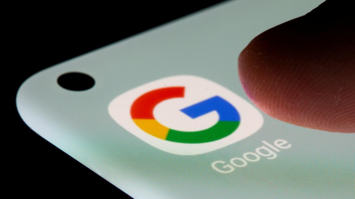feedmileapp's tweet photo. 38 fake Minecraft clones on Google Play are infecting millions of Android users with the dangerous HiddenAds Adware.
#feedmile #minecraft #clones #GooglePlay #millions #androiduser #Dangerous #hiddenads #adware https://t.co/K7uVAjtd2C