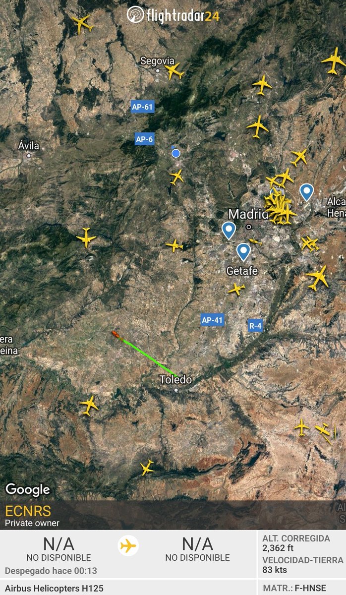 OscarBForestal's tweet photo. HM0 en vuelo a la zona del #IFEscalona. El incendio se encuentra por la urbanización Villarta de Escalona. https://t.co/UApFrIurNt
