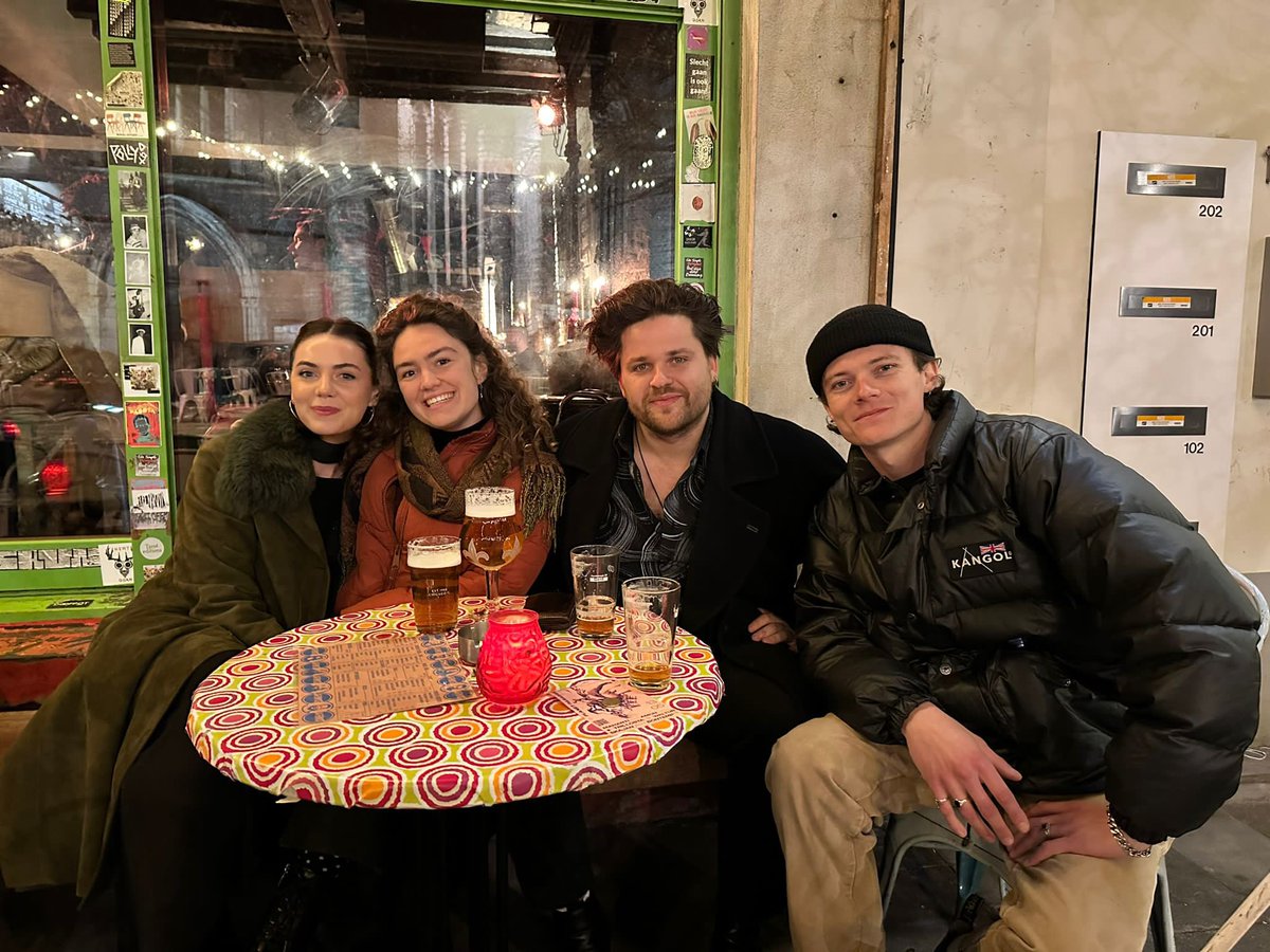 Had such a great time playing @barfeesten festival in Belgium last week 🌞

So nice visiting friends and exploring the beautiful city of Ghent. Feeling blessed 💛

Stay tuned for music news coming soon, JW XX

#DeWijzeman