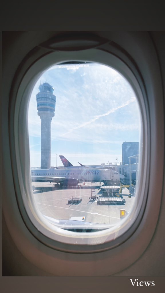 LifeOfPiillee's tweet photo. This morning’s views @delta @atlairport https://t.co/VryyeL6NDF