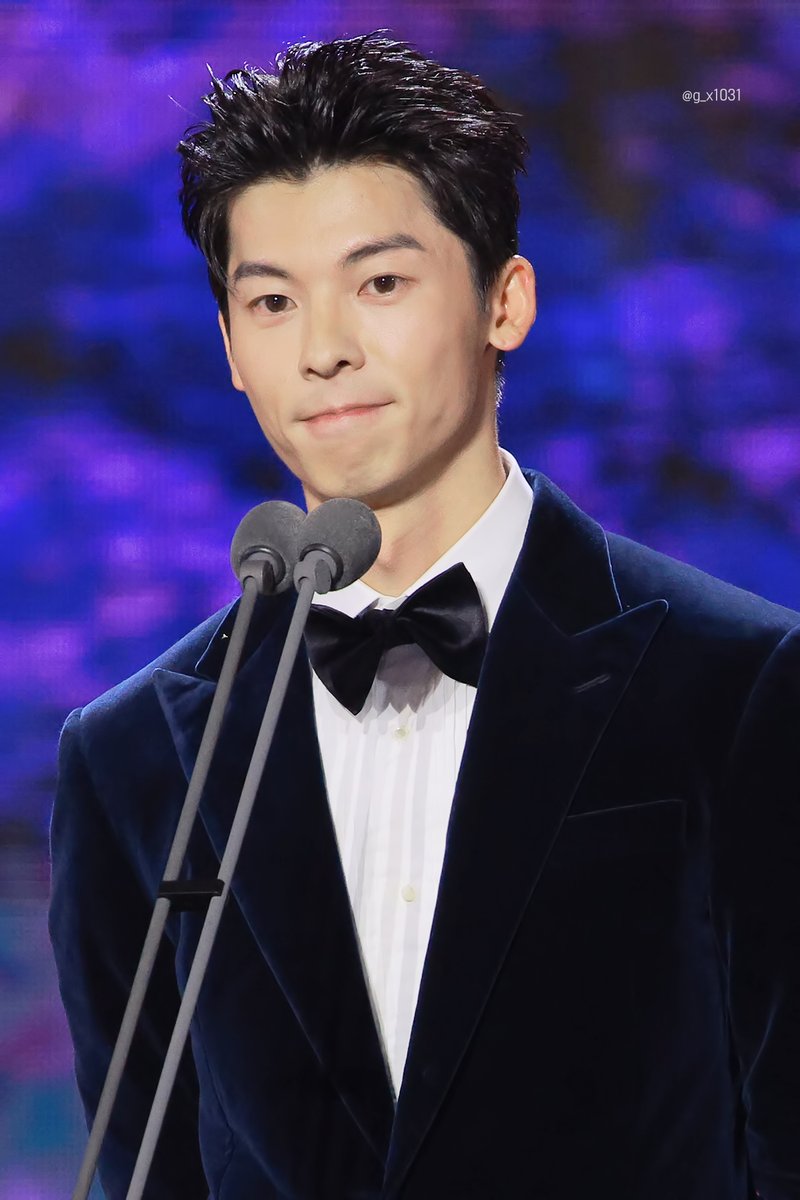 230428 백상예술대상

이르케 멋지고 잘생긴 왕자님 있으면
저 그 나라 시민 될게요 저요저여٩( *˙0˙*)۶

🔗bit.ly/3NrwqTo
🔗bit.ly/3LCOQPI
🔗bit.ly/3LHswol
🔗bit.ly/3Hmjn1C

#허광한 #許光漢 #许光汉
#greghan #kuanghanhsu
#상견니 #想見你