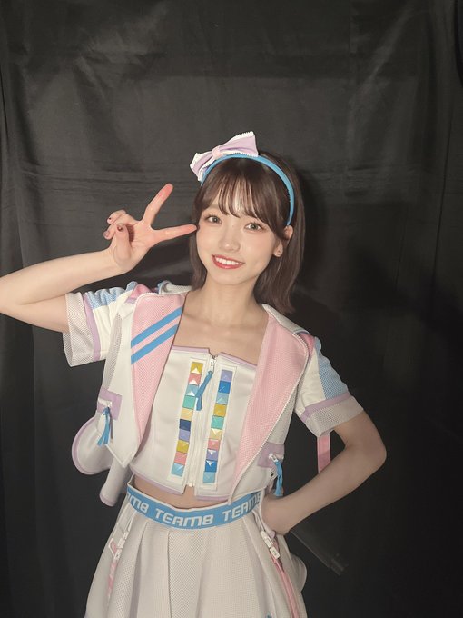 AKB48 春コン　SPECIALくじ　直筆サインうちわ　髙橋彩音 AKB48 春コン SPECIALくじ 直筆サインうちわ 髙橋彩音 - メルカリ