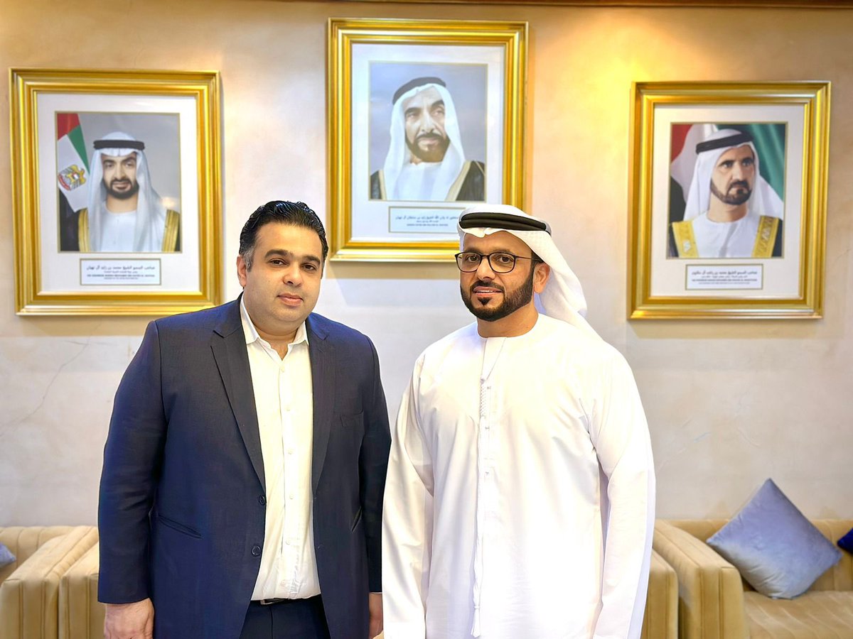 haroon_fahd's tweet photo. Pleased to have met earlier today
H.E. Bakheet Al Romaithi CG 🇦🇪@UAE_karachi in Karachi. Discussed the importance of Public Communication & Digital Platforms in raising awareness about UAE's food program for Pakistan. Thank you for acknowledging the good work being done in Sindh!
#UAEFoodProgram #Sindh #Karachi