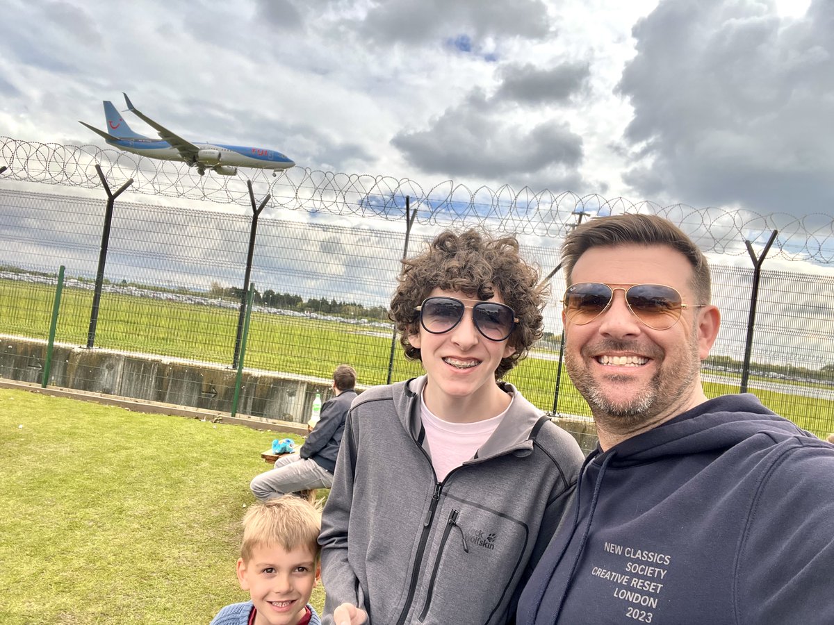 dave_mcpartlin's tweet photo. Do more of what makes you happy.
#PlaneGeeks βοΈ https://t.co/GXmm15tn6e