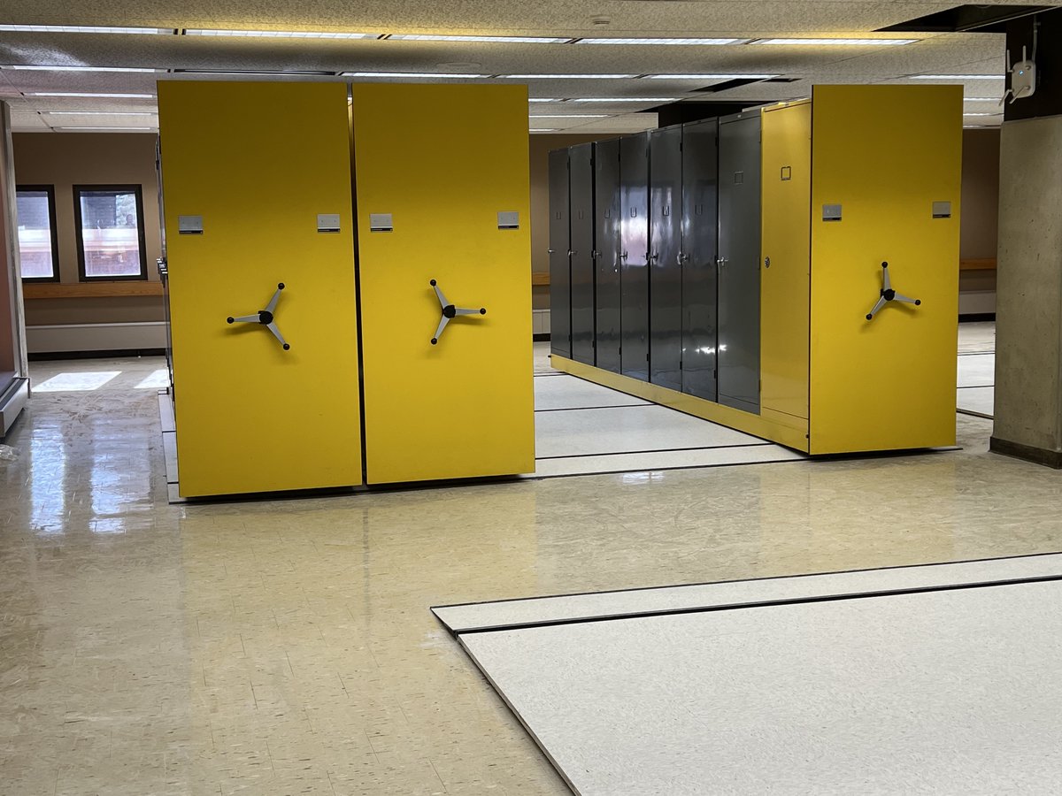 ehroalson's tweet photo. Lots of progress on the @HerbariumOwnbey move! More than half of the compactor system is moved and renovations are almost complete! Not too far away from starting to unbox the collection! @sbs_wsu @CASatWSU https://t.co/XsKsZbNsDK
