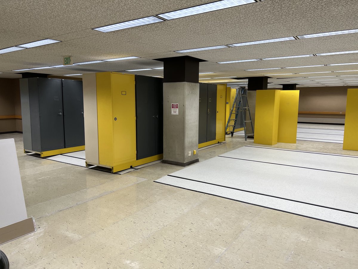 ehroalson's tweet photo. Lots of progress on the @HerbariumOwnbey move! More than half of the compactor system is moved and renovations are almost complete! Not too far away from starting to unbox the collection! @sbs_wsu @CASatWSU https://t.co/XsKsZbNsDK
