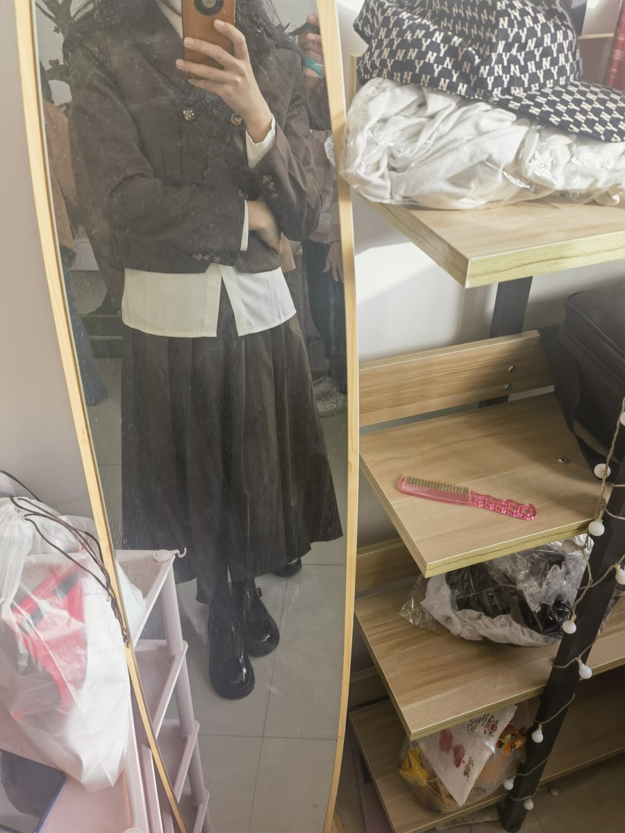foxilailisha's tweet photo. 无聊开摆，有没有陪我吖～唉嘿
#伪娘 #女装 #女装少年 https://t.co/Hf504n1ODM