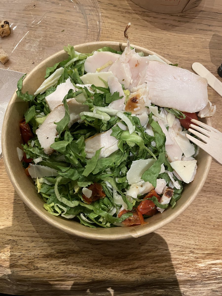 jpcled's tweet photo. @EXKiOfficial Quelle blague ! EXKi is a high-quality fast food restaurant offering natural, fresh products at all times of the day, in a pleasant, relaxing environment. Ce que je vois est complètement différent : cher, industriel, pas bon et sale! https://t.co/3imizl98f8