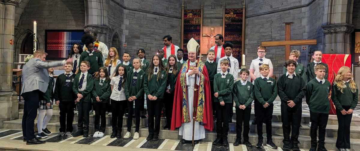 St_JosephsP6's tweet photo. Our wonderful Confirmation candidates. 🕯️🔥🕊️ https://t.co/U2B7fFgO4u