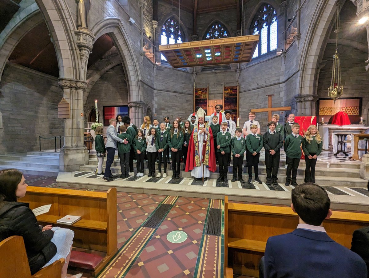 St_JosephsP6's tweet photo. Our wonderful Confirmation candidates. 🕯️🔥🕊️ https://t.co/U2B7fFgO4u