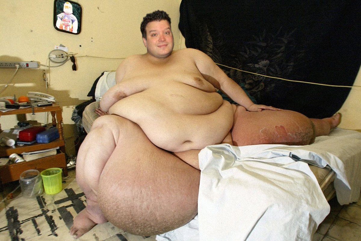 Wow! Erock have lost a lot of weight, he's not looked this slim in years!