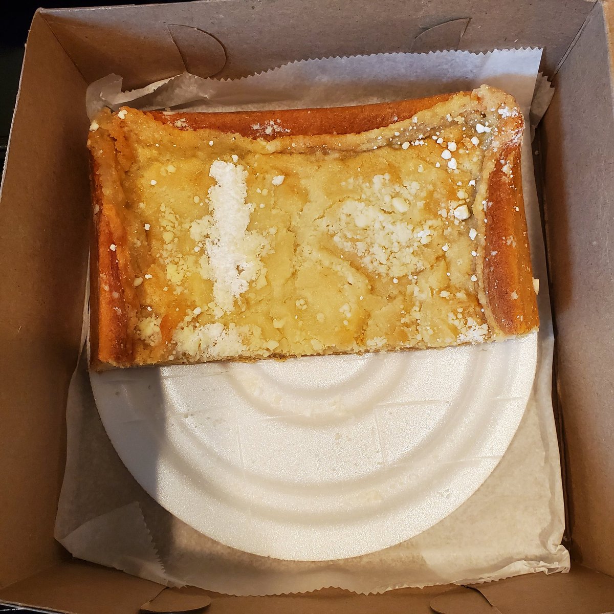 MichelleCecily's tweet photo. And now I need to move to Missouri 😋😍
#GooeyButterCake #StLouis https://t.co/Z9Uf2YgsYA