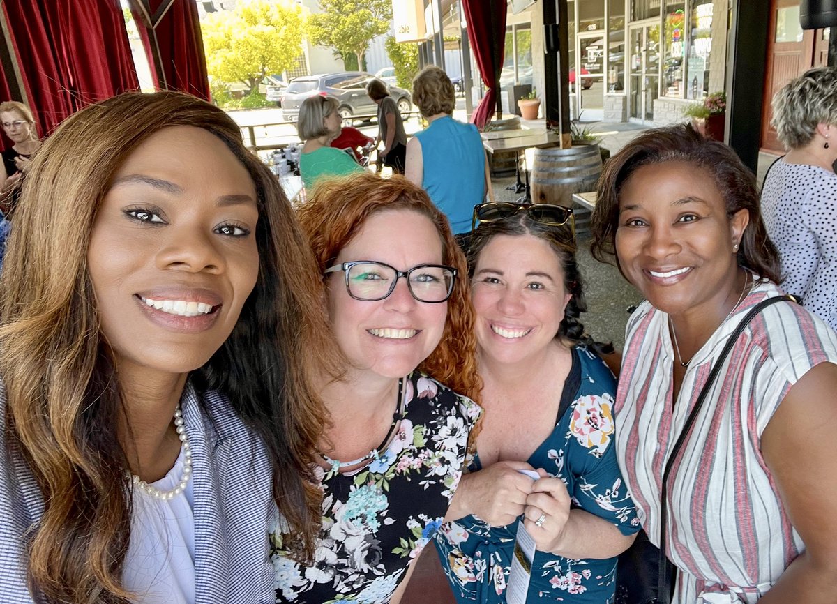 ScalesShanelle's tweet photo. Lunch at WiseGirl in Pleasant Hill with a group of amazing ladies at the Contra Costa Elected and Empowering Women's Luncheon. Thank you Debbie Toth and your team for organizing the lunch each month and bringing us together. https://t.co/TA5gGAgnfd