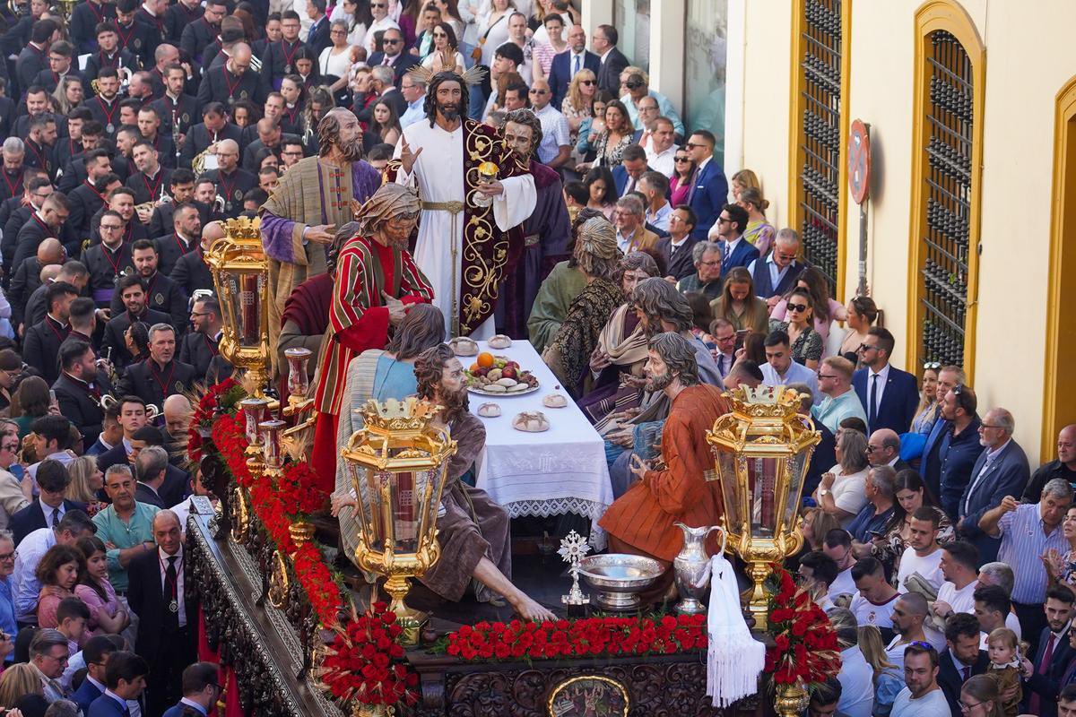 alejandrofdezz7's tweet photo. Que te odien Sevilla, que para quererte ya estamos nosotros. https://t.co/T1zhKqsPF5