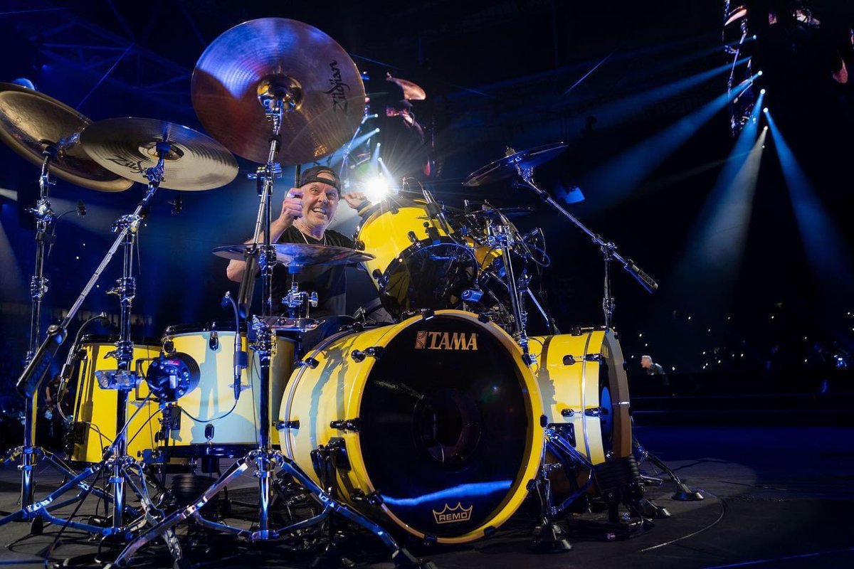 TAMAofficial's tweet image. @larsulrich and his brand new Starclassic Maple kit at #M72Amsterdam Night 1. Who’s ready for Night 2?!

📸 @brettmurrayphotography &amp;amp; @photosbyjeffyeager 

#Metallica #NoRepeatWeekend #MetOnTour #TAMA #TAMADrums #StrongestNameinDrums #Starclassic #StarclassicMaple