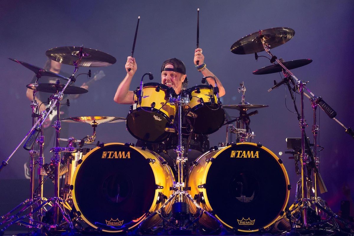 TAMAofficial's tweet image. @larsulrich and his brand new Starclassic Maple kit at #M72Amsterdam Night 1. Who’s ready for Night 2?!

📸 @brettmurrayphotography &amp;amp; @photosbyjeffyeager 

#Metallica #NoRepeatWeekend #MetOnTour #TAMA #TAMADrums #StrongestNameinDrums #Starclassic #StarclassicMaple